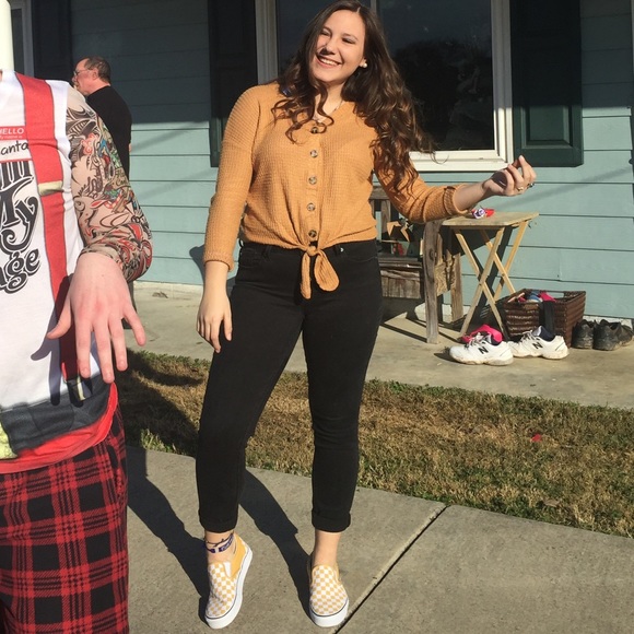 Meet your Posher, Kinsey - Picture 8 of 8